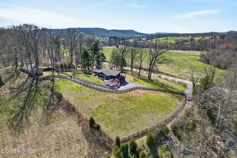 719 Monterey Hwy, Livingston, TN 38570