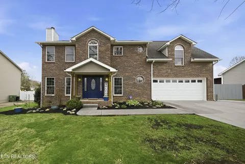 541 Bushwood Dr, Knoxville, TN 37918