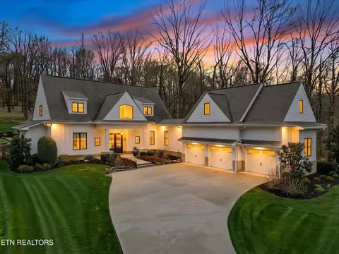 3410 Lanyard Ln, Louisville, TN 37777