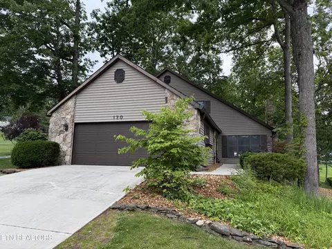 170 Baltusrol Rd, Crossville, TN 38558