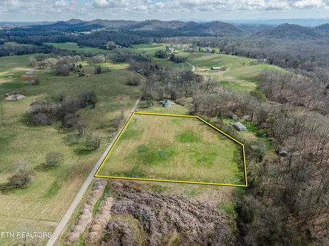 600 Bellview Rd, Greenback, TN 37742