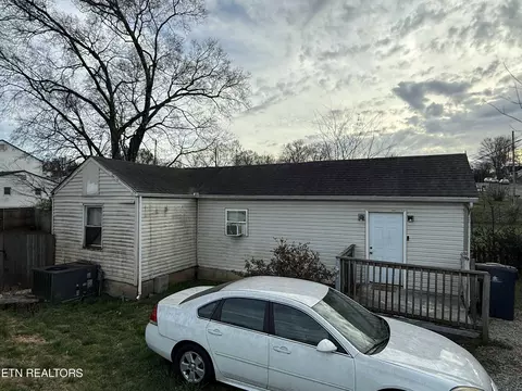800 Sidebrook Ave, Knoxville, TN 37921