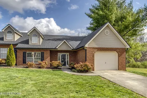 4818 Beverly Field Way, Knoxville, TN 37918