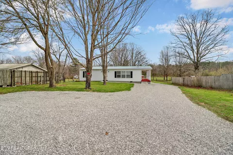 5421 S York Hwy, Grimsley, TN 38565