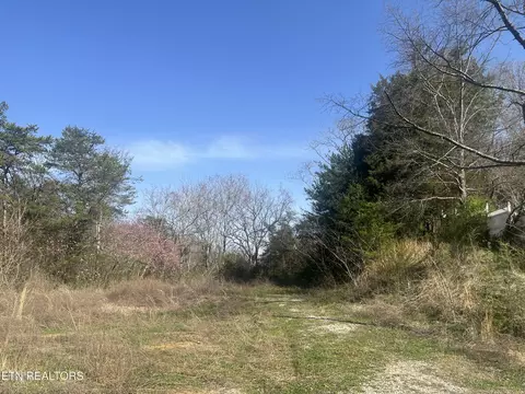 701 Old Witt Rd, Morristown, TN 37813