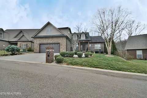 1006 Conner Ln, Lenoir City, TN 37772