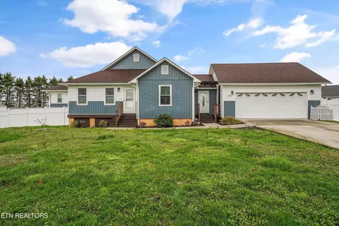 222 Wind Chase Dr, Madisonville, TN 37354
