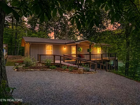124 Peninsula Rd, Madisonville, TN 37354