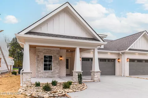 107 Alpine Dr, Clinton, TN 37716