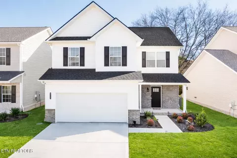 4720 Stoneyhurst Ln, Knoxville, TN 37918