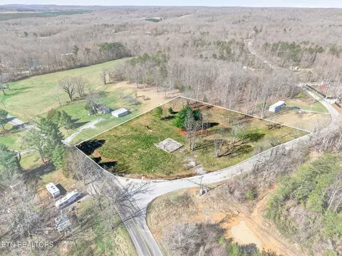 Browntown Rd, Crossville, TN 38572