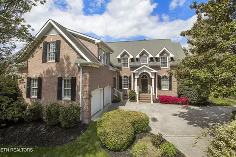 801 Mckinley Pointe Ln, Knoxville, TN 37934