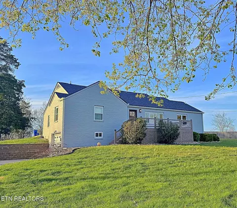 503 W Beaver Creek Dr, Powell, TN 37849