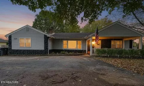 3810 Buffat Mill Rd, Knoxville, TN 37914