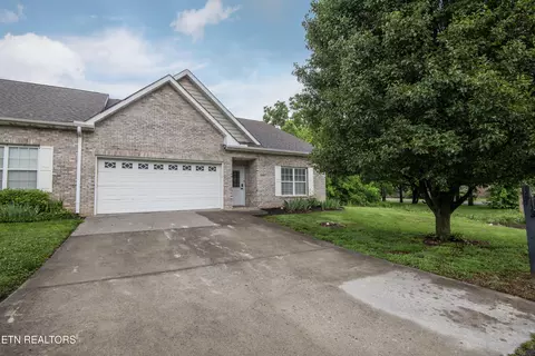 3307 Cummins Ln, Knoxville, TN 37921