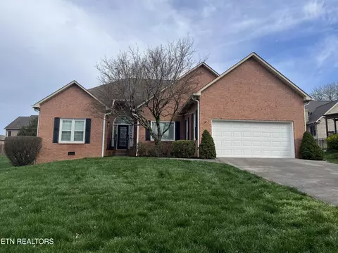 131 Capital Cir, Oak Ridge, TN 37830