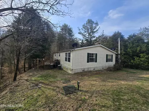 406 Wallen Rd, Kyles Ford, TN 37765