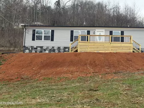 166 Alexander Crossings Dr, Church Hill, TN 37642