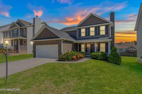 7432 Ladd Rd, Powell, TN 37849