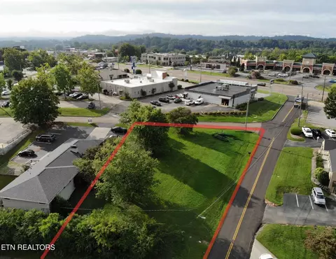 103 Circle Ln, Knoxville, TN 37919
