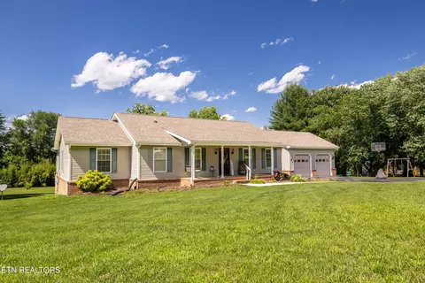 178 Scenic Hill Ln, Lenoir City, TN 37771