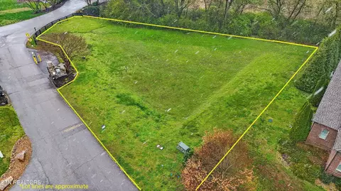 Promontory Point, Louisville, TN 37777