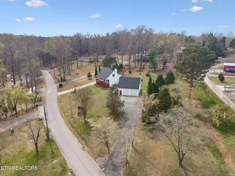 2060 Torbett Rd, Spring City, TN 37381