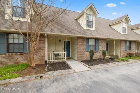 9013 Fountain Brook Ln, Knoxville, TN 37923