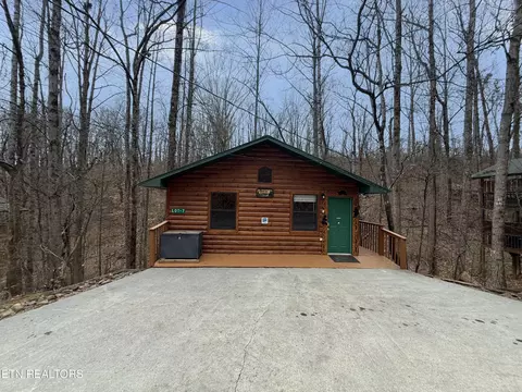 2036 Ridge Rd #STE 7, Pigeon Forge, TN 37863