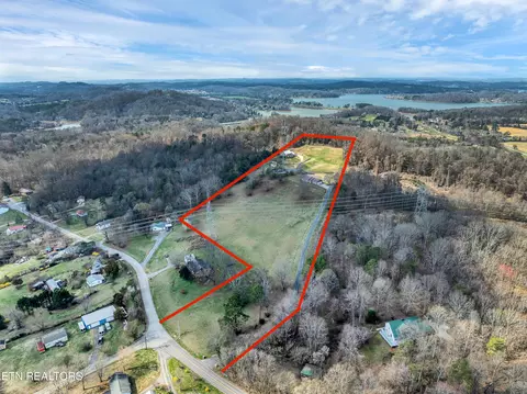 2728 W Old Topside Rd, Louisville, TN 37777