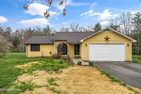 1334 Niggs Creek Rd, Oneida, TN 37841