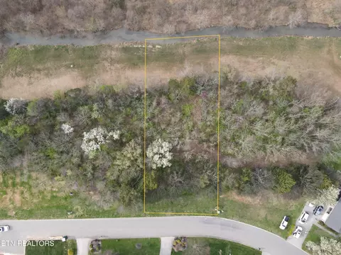 7424 Country Meadow Dr, Knoxville, TN 37918