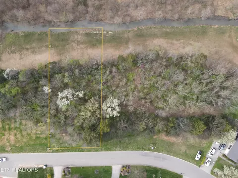 7428 Country Meadow Dr, Knoxville, TN 37918