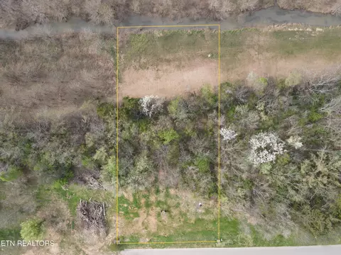 7430 Country Meadow Dr, Knoxville, TN 37918