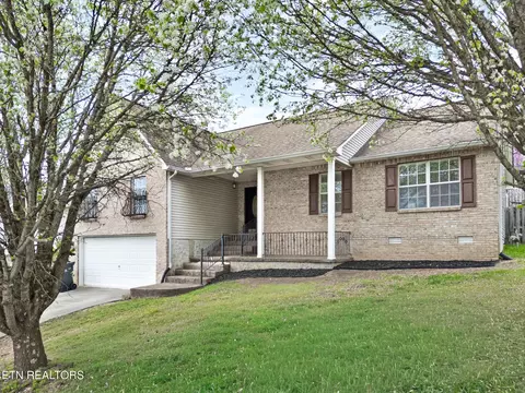 5509 Crooked Pine Ln, Knoxville, TN 37921