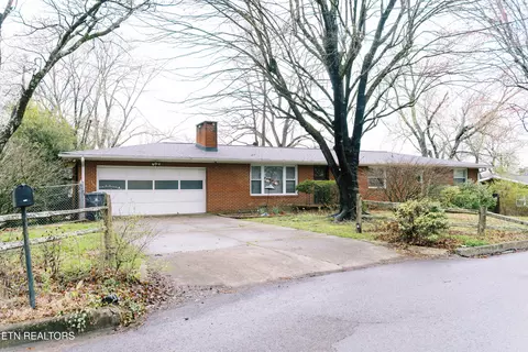 3733 Timber Cir, Knoxville, TN 37920