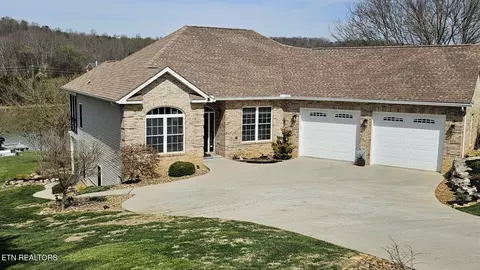 236 Unutsi Tr, Vonore, TN 37885