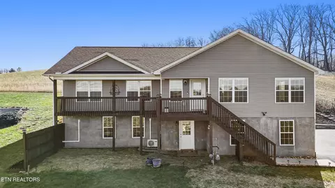 2731 Lucille Ave, Kodak, TN 37764