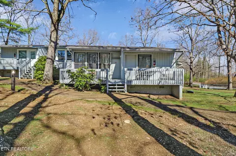 13 Eagle Ct, Crossville, TN 38558