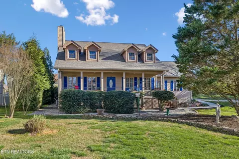 184 Amohi Way, Loudon, TN 37774