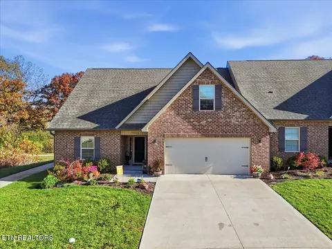 7434 Willow Path Ln, Knoxville, TN 37918