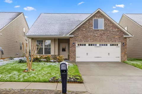 12036 Woodhollow Ln, Knoxville, TN 37932