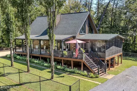 2216 French Broad River Rd, Seymour, TN 37865