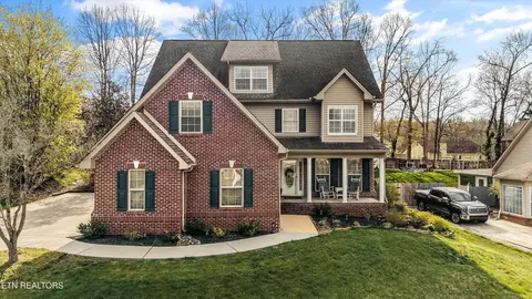 10220 Canton Place Ln, Knoxville, TN 37922