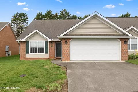 7315 Windtree Oaks Way, Knoxville, TN 37920
