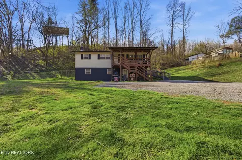 168 Childs Rd, Harriman, TN 37748