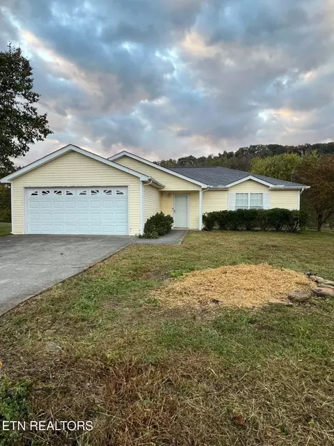 6416 Wilmouth Run Rd, Knoxville, TN 37918