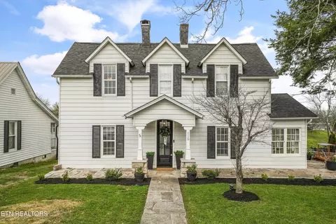 115 N Farnum St, Friendsville, TN 37737