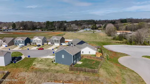 View/Area - 1253 Cole Dr, Talbott, TN 37877 photo 4 of 5