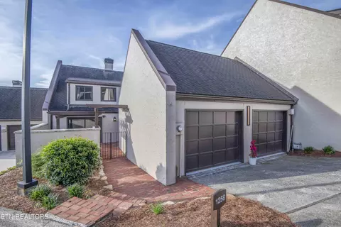 1256 Calais Ct, Knoxville, TN 37919
